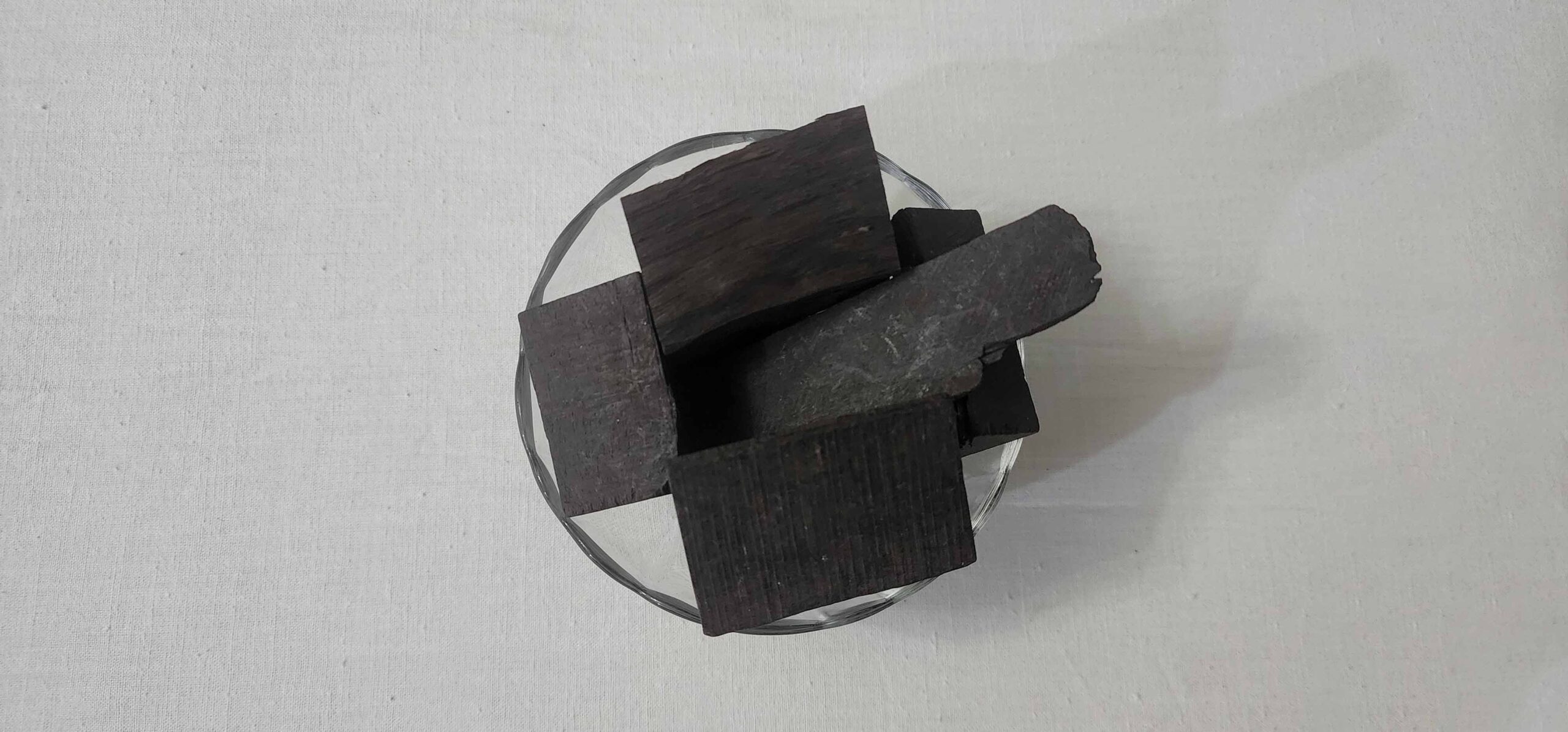 چوب عود هندی